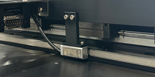 QUANTiC™ optical encoder on ONENG miniature stage