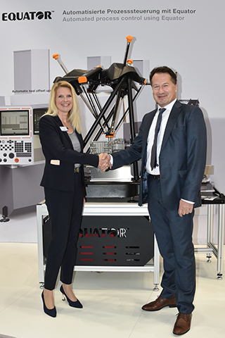 Rainer Lotz, Vice President EMEA bei Renishaw und Dr. Heike Wenzel, Geschäftsführerin der Wenzel Group