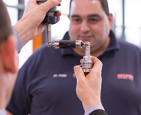 BAE Systems employee, Jim Walsh, with Renishaw QC20-W ballbar