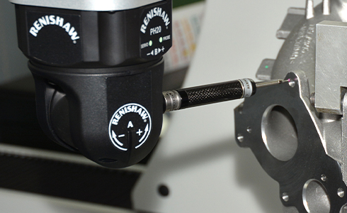 Renishaw’s PH20 CMM head measuring a part at R. Busi